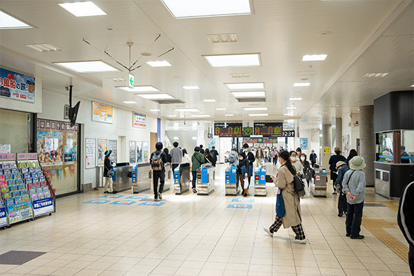 JR高槻駅から直結でお越しいただけます